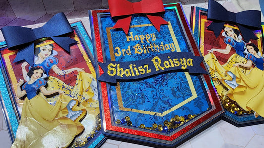 WHIMSICAL 3-flags banner - Snow White